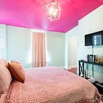 Juleps And Lilies Germantown 1 Bedroom Apartment **Free Parking**
